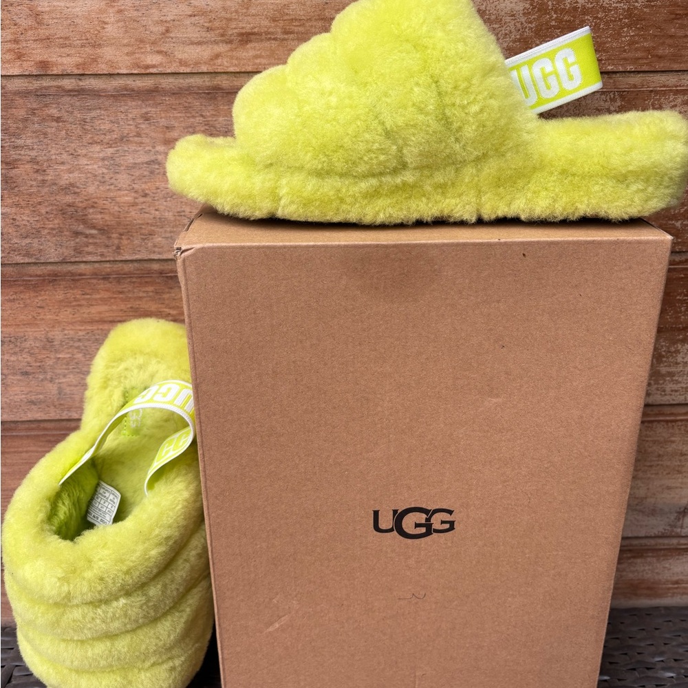 UGG green fluff yeah slide.